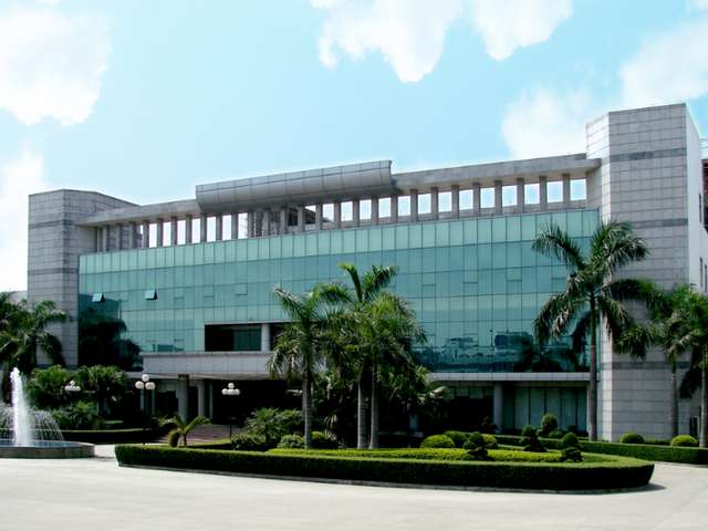 大巴车预警系统开发商